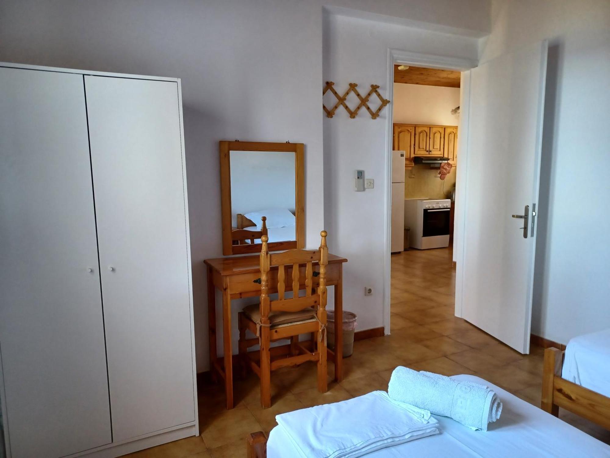 Nerissa Bungalow 2, Two Bedroom House With Sea View スパルティア エクステリア 写真